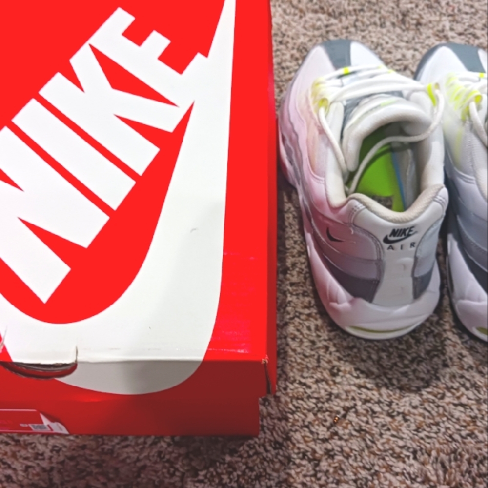 Nike Air Max 95 size 10
